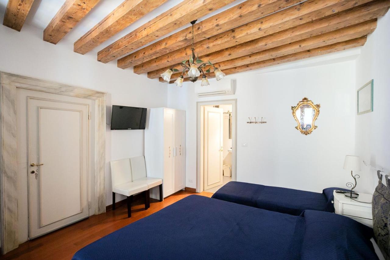 Hidden Gem In * Venedig