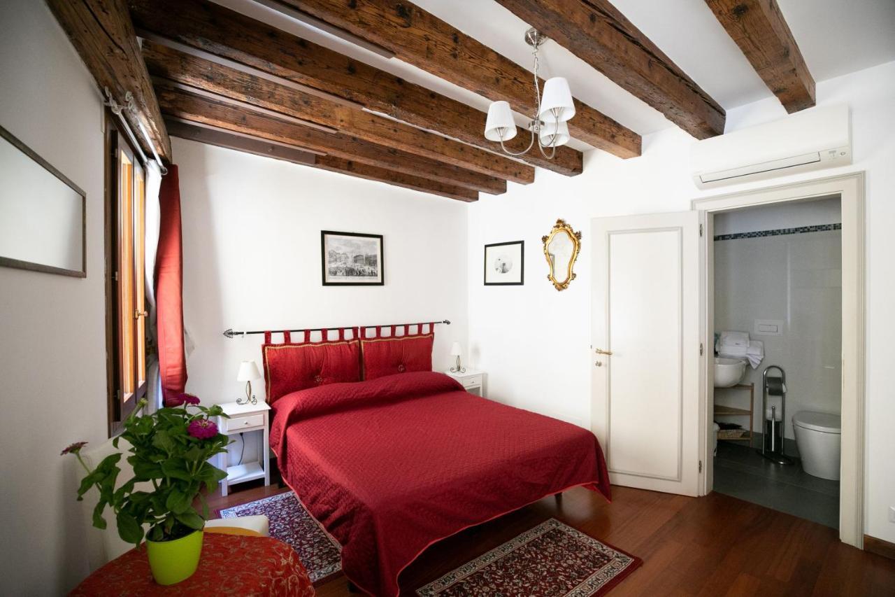Hidden Gem In * Venedig
